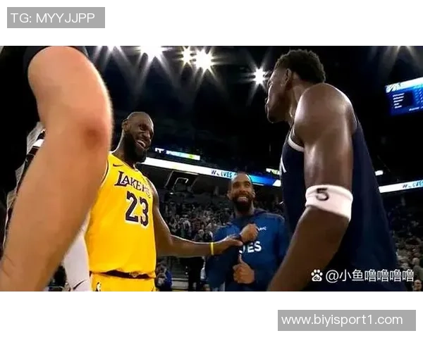 詹姆斯伤缺期间将关注湖人表现若球队无法赢球或考虑离队选择