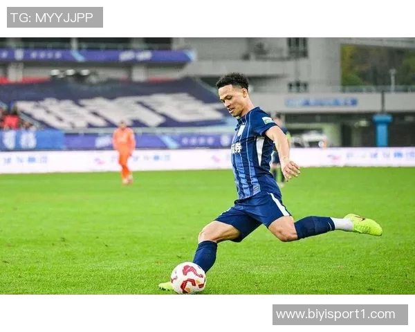 武汉三镇宣布外援帕拉西奥斯与达兰合同到期正式离队消息